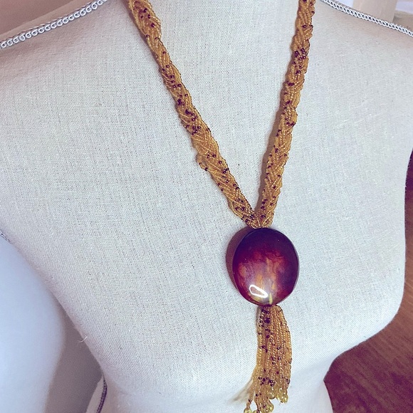 Vintage Gold Twisted Bead Necklace with Natural Pendant - Picture 1 of 9